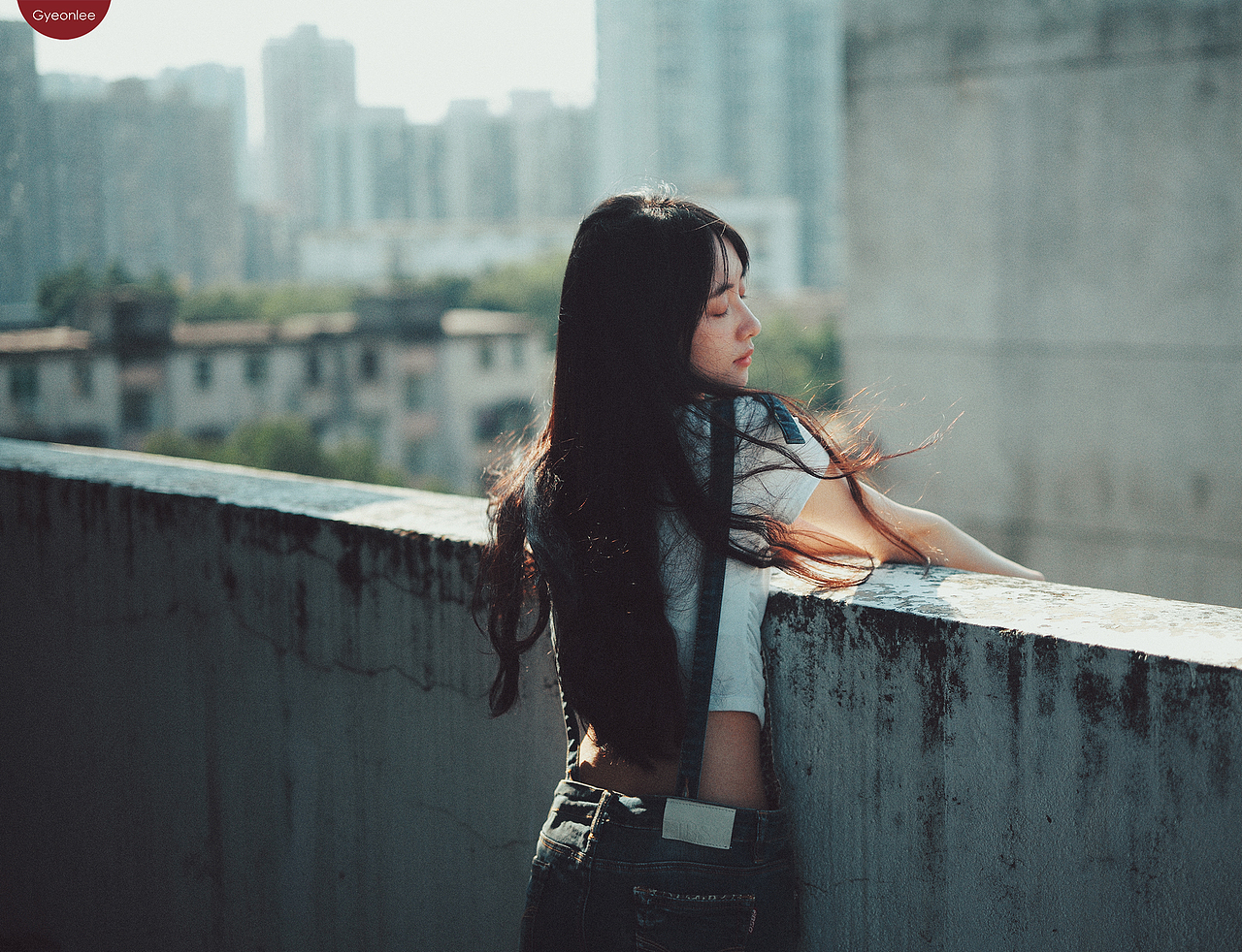 呼吸一种慢空气｜ 徕卡M240 ｜写真约拍（图ZMzU2MDg4NDI4） - 人像摄影 - 站酷设计师gyeonlee原创素材 - 站酷ZCOOL