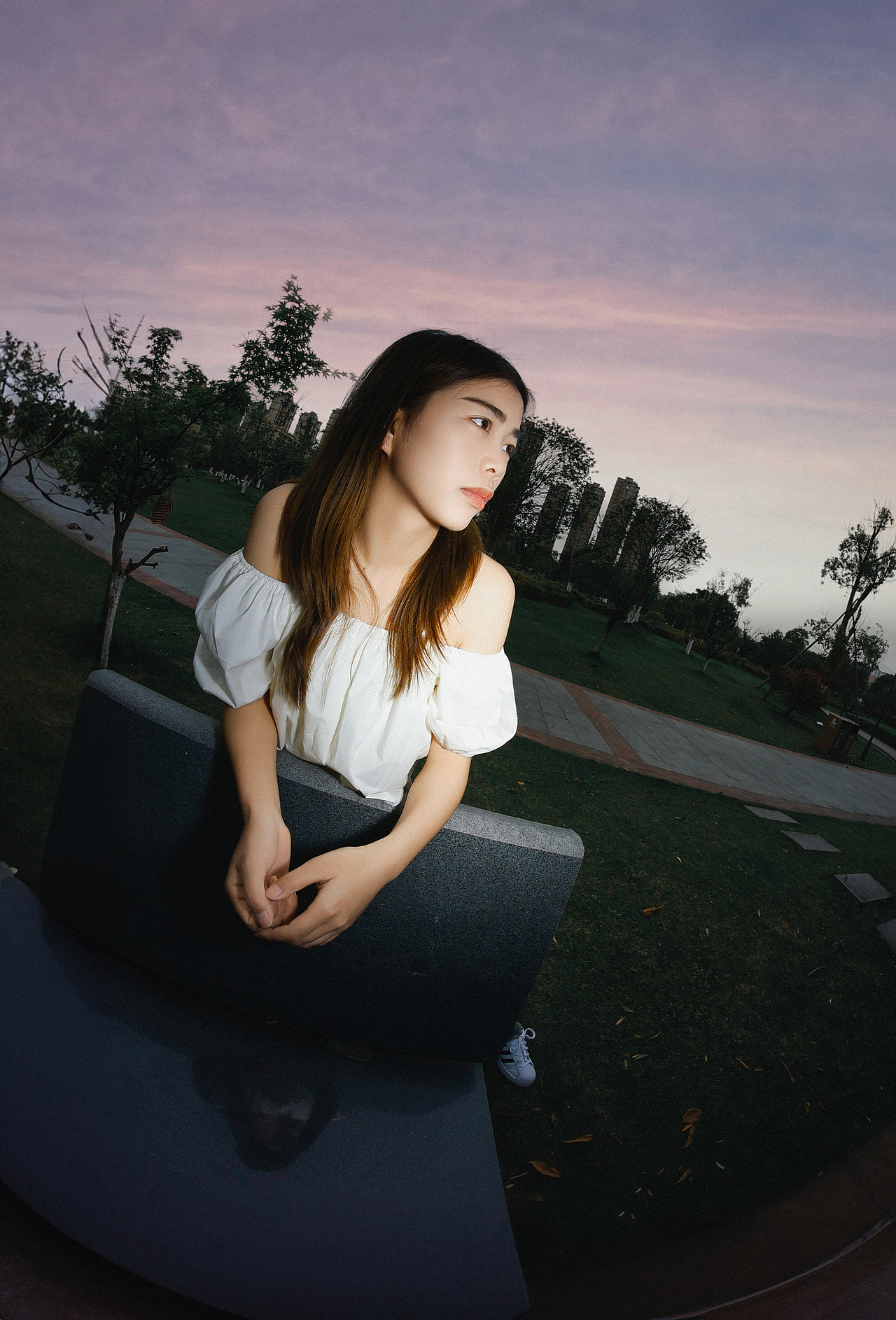 🌸五一公园游记：邂逅青春少女的镜头记忆📸（图ZMzY3OTY1Njcy） - 人像摄影 - 站酷设计师秦尢原创素材 - 站酷ZCOOL
