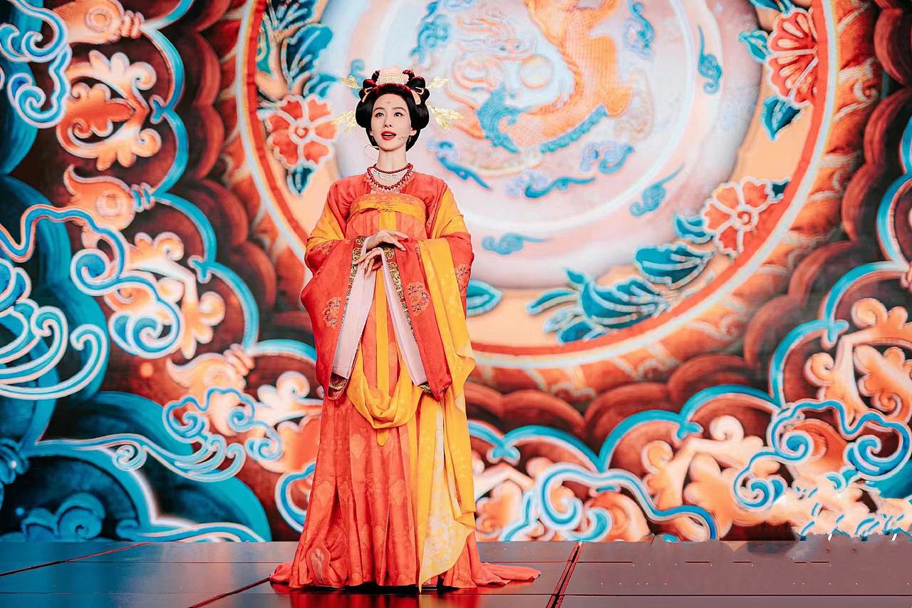 央视春晚上惊艳全网的《年锦》