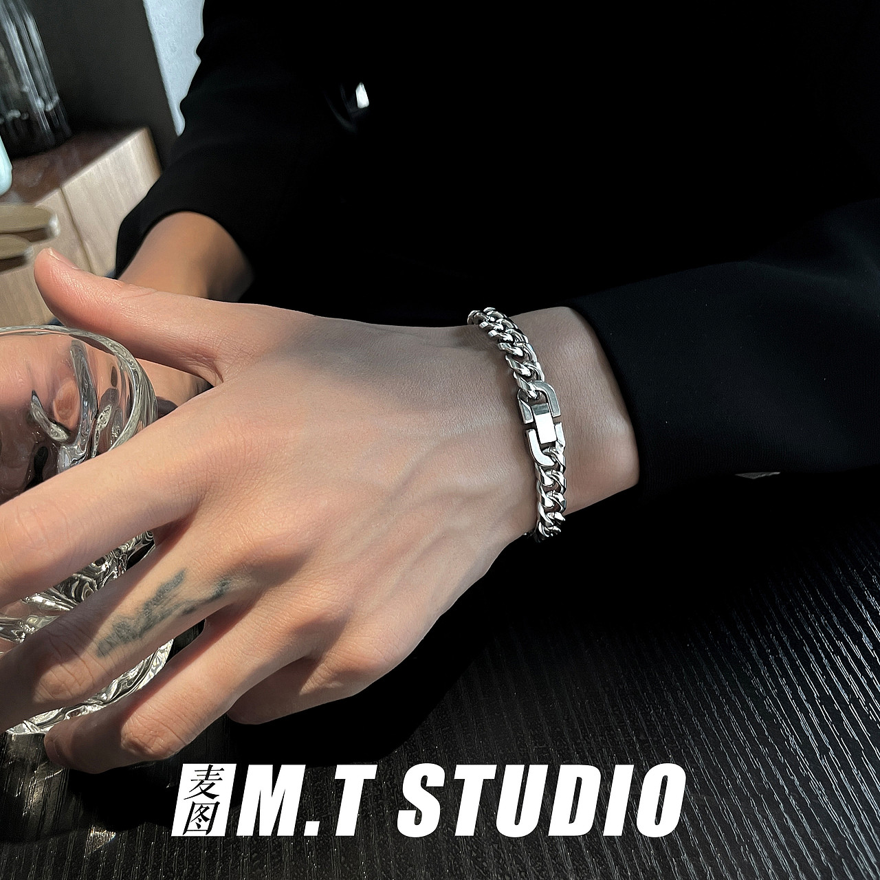 产品摄影 男士手链拍摄 男士手链模特拍摄饰品静物拍照