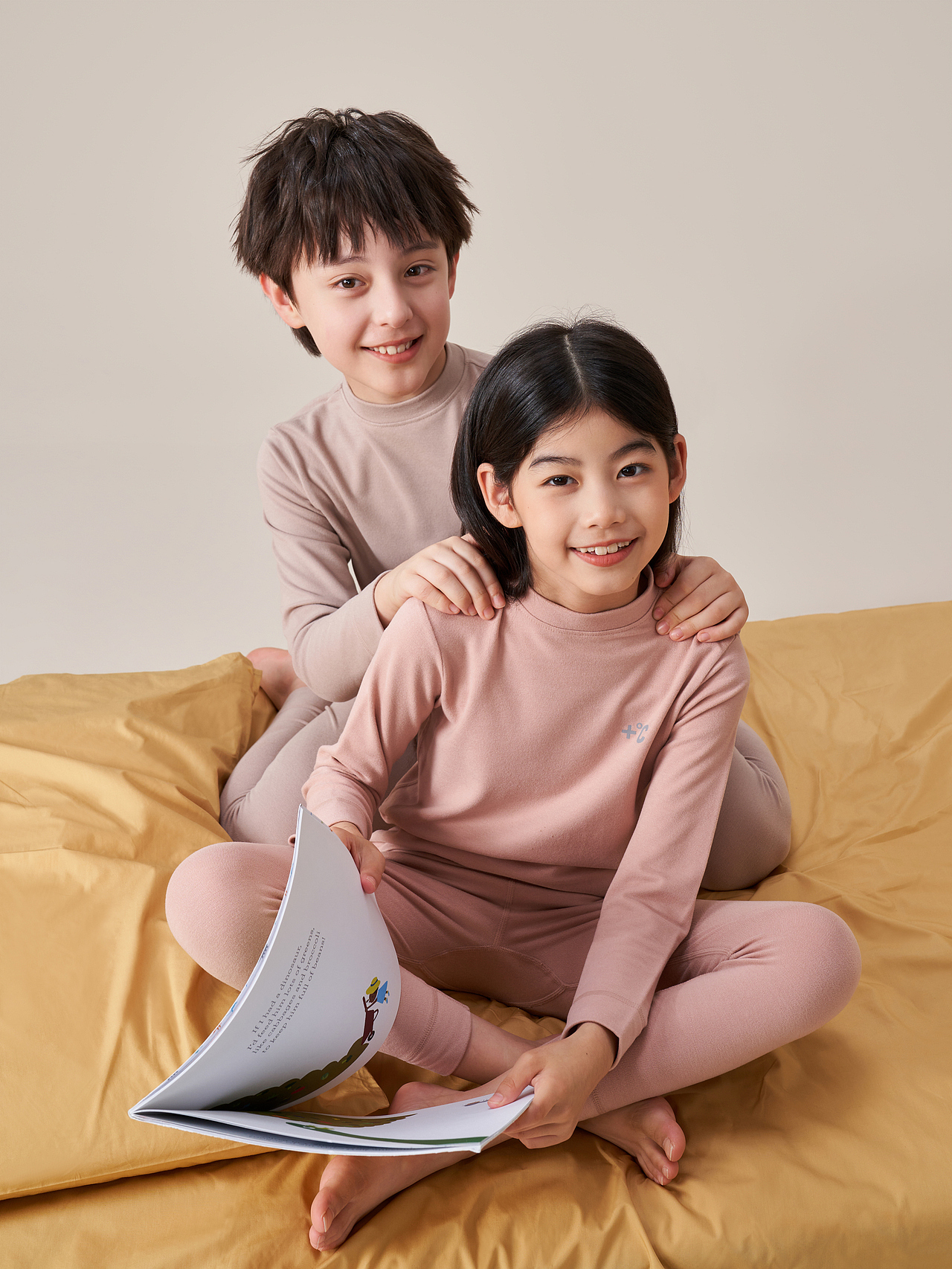 holakids x 猫人儿童保暖内衣 2022 A/W（图ZMzI0NTQyODQw） - 人像摄影 - 站酷设计师holakids原创素材 - 站酷ZCOOL