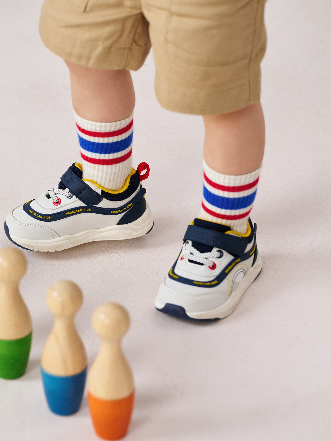 holakids x paucillar 2023a/w 鞋子拍摄