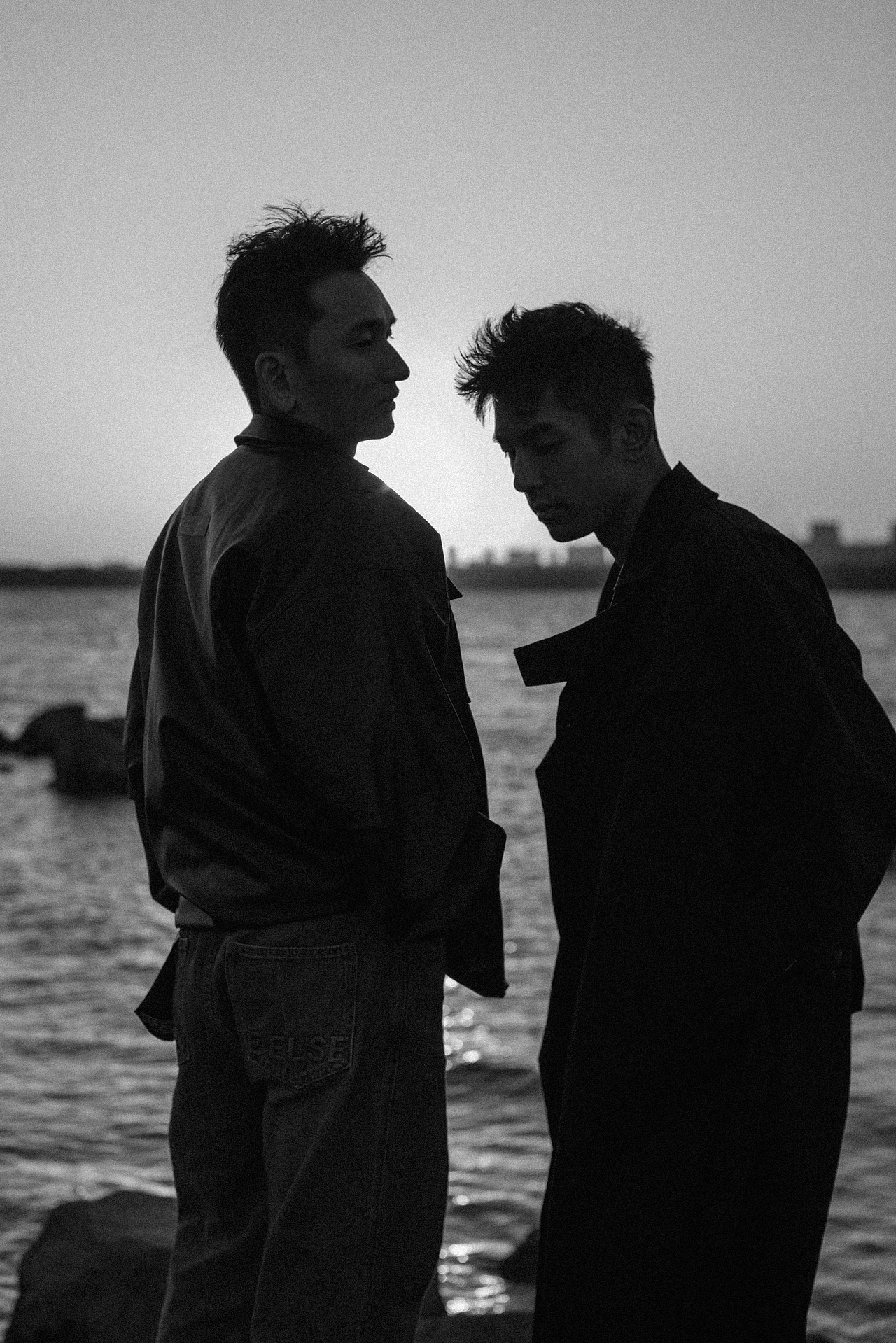 沉溺于橘色的晚风