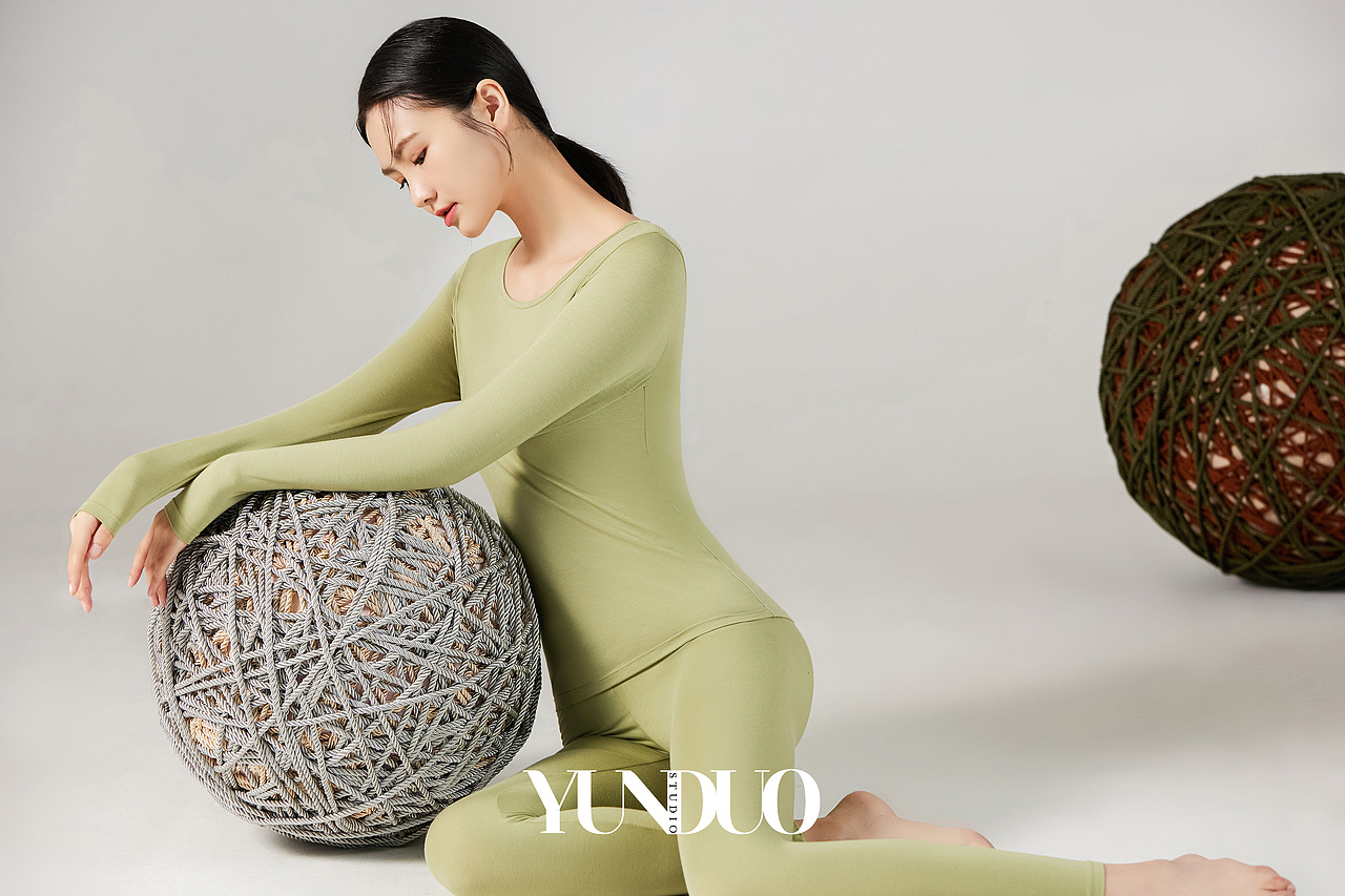 曼朵服饰 保暖内衣 打底衫拍摄（图ZMzIzNTEzNzE2） - 产品摄影 - 站酷设计师陨朵商拍刘大奇原创素材 - 站酷ZCOOL