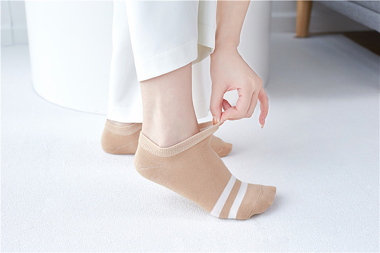 义乌棉袜拍照，女士棉袜短袜模特图拍摄服务（图ZMzA4NzI4MzQ4） - 人像摄影 - 站酷设计师义乌大橙摄影韦波原创素材 - 站酷ZCOOL