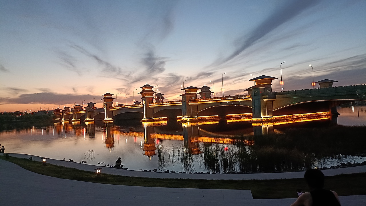 傍晚的吉木薩爾（圖ZMzUxNTc0NTg0） - 風(fēng)光攝影 - 站酷設(shè)計(jì)師躺在云上睡大覺原創(chuàng)素材 - 站酷ZCOOL