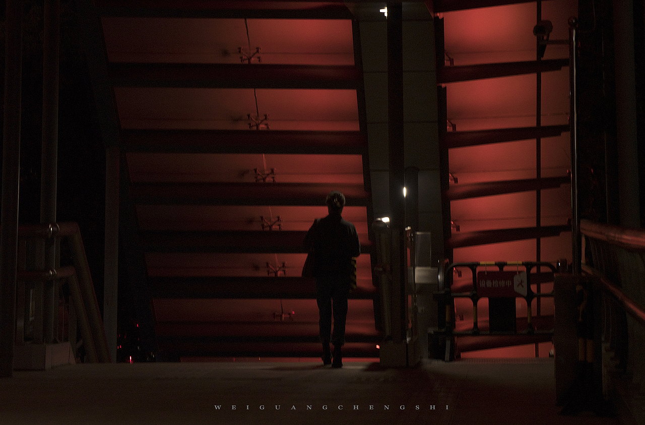 【微光城市 .之四】