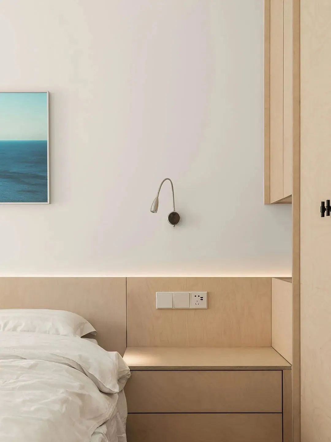 100平设计师自宅,桦木、洞石混凝土装点的“陋室铭”