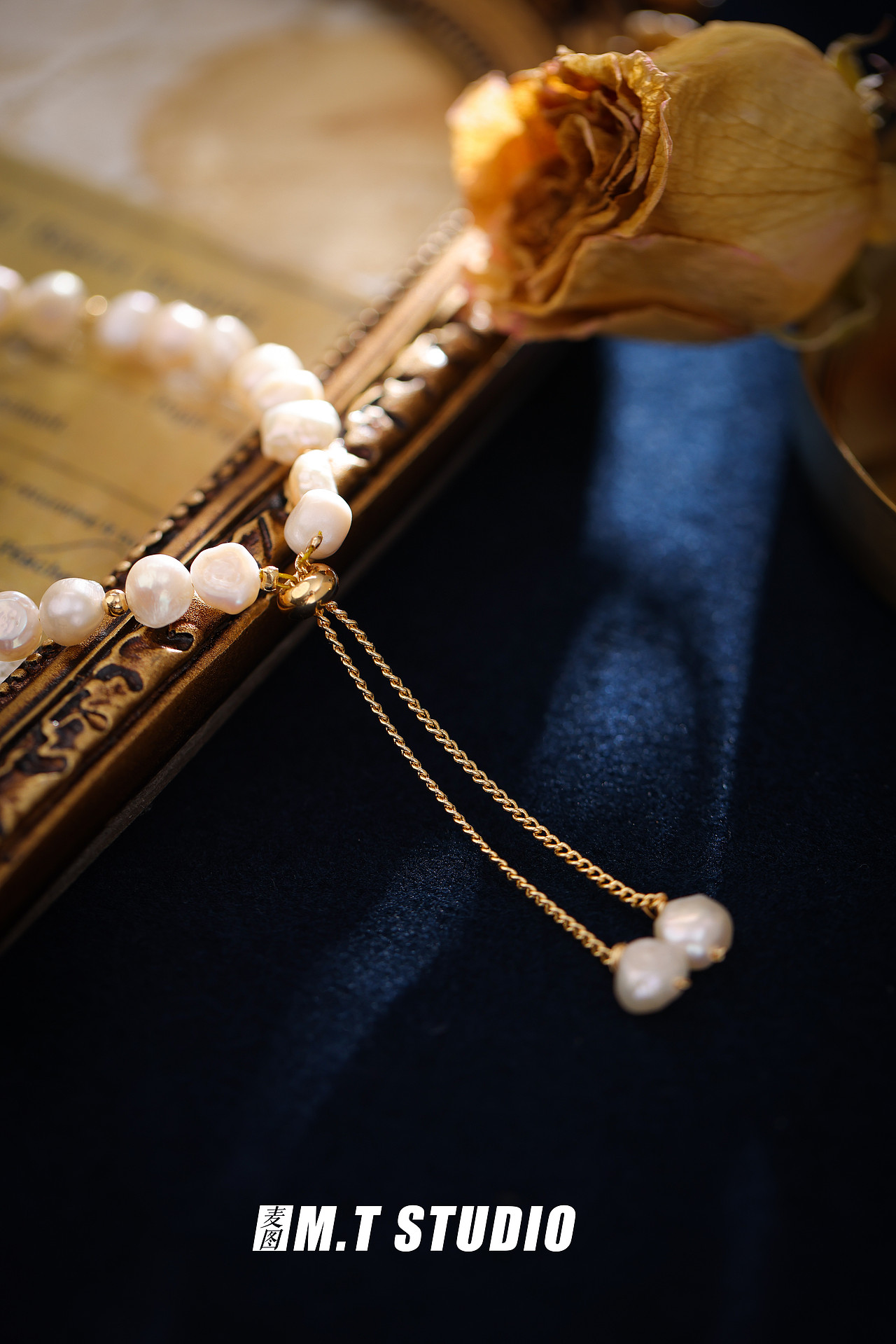 产品摄影 珠宝饰品手链静物复古平铺拍摄 饰品拍照