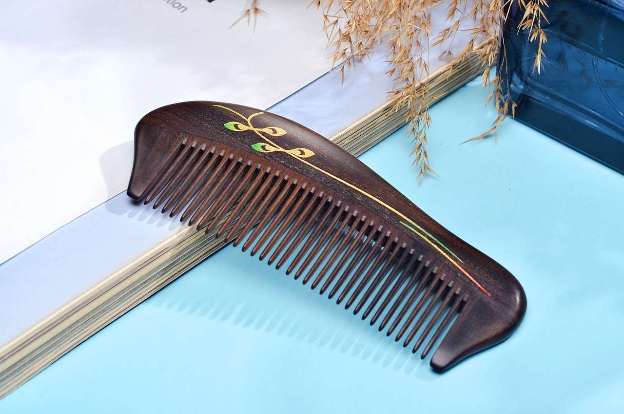 全手工木梳~挑战谭木匠。