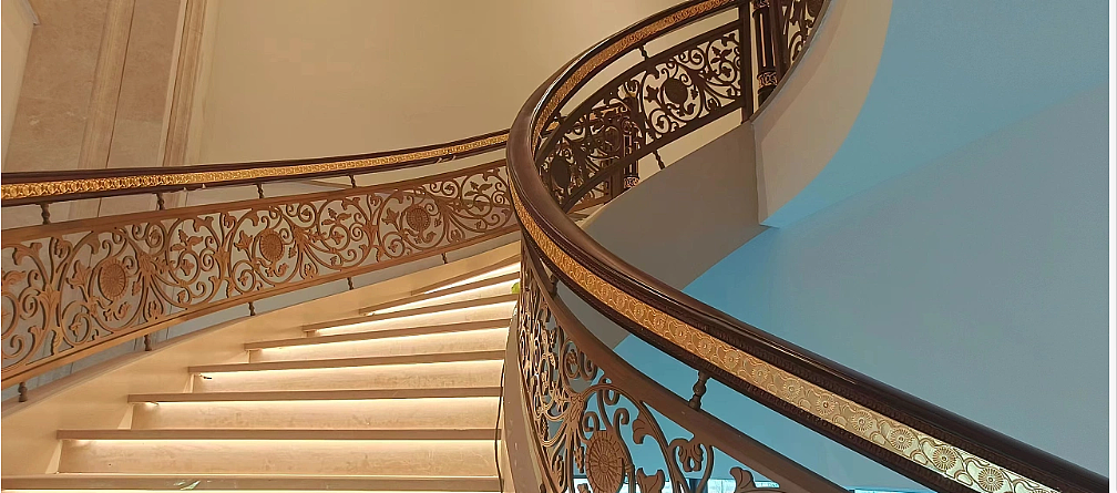 广州别墅酒店弧型欧式雕花镶金楼梯扶手（图ZMzY1ODQyODg0） - 工艺品设计 - 站酷设计师众钰18928550441原创素材 - 站酷ZCOOL