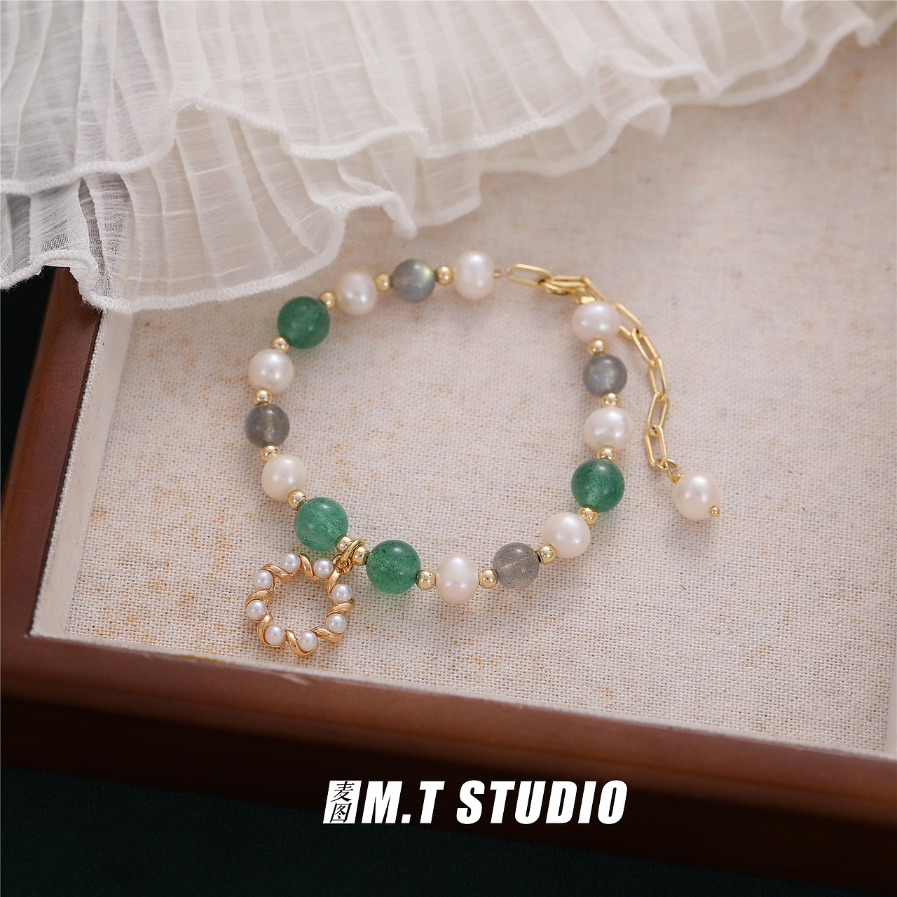 复古中古风手串珍珠饰品珠宝首饰场景拍摄