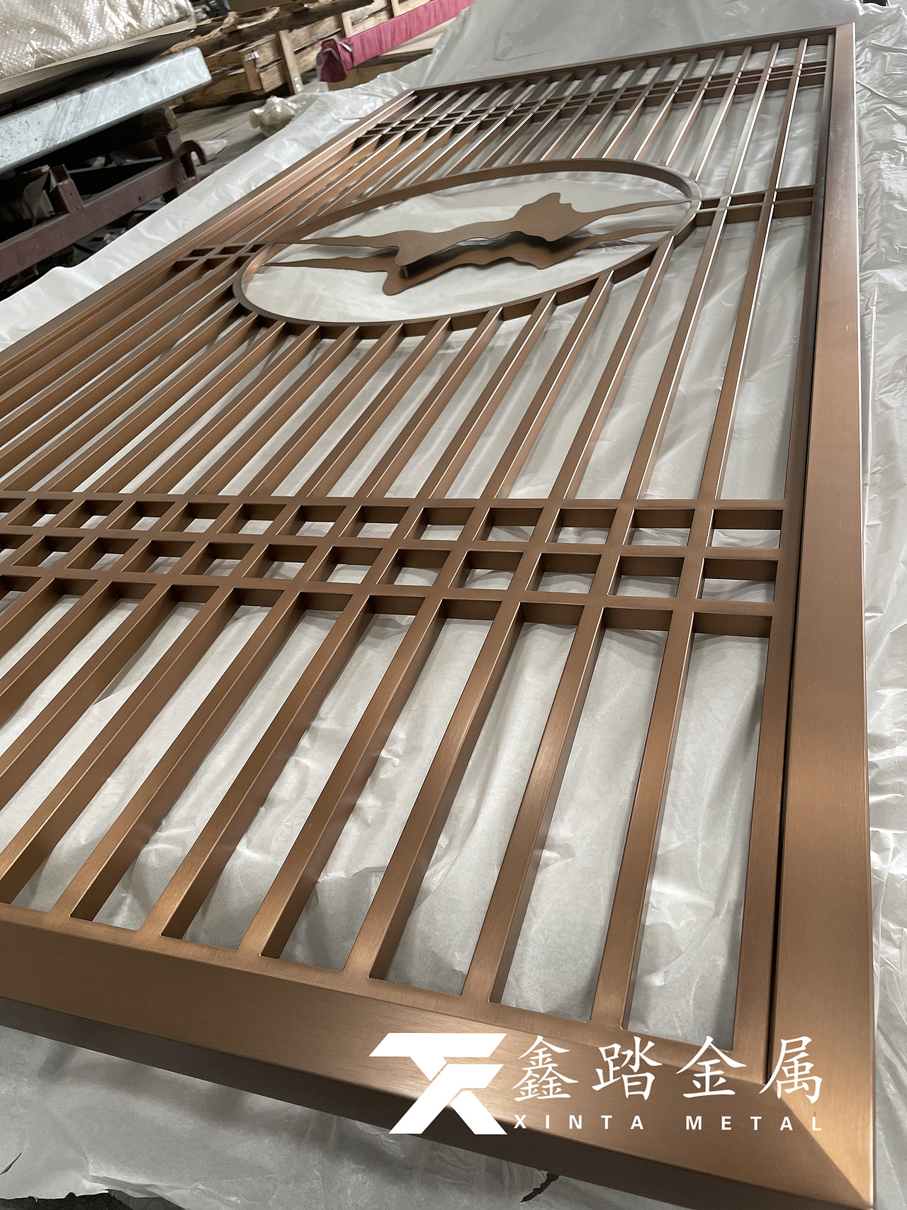 真空电镀玫瑰金不锈钢激光花格屏风