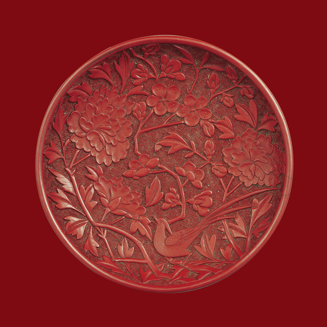 宣德款剔红花鸟图圆盘