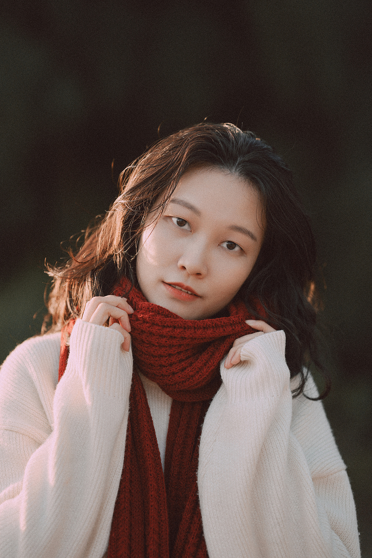 红色围巾胶片风