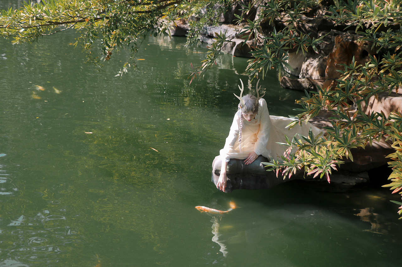原创漫画《幻弥》戎雪cos（图ZMzIxMTA4OTYw） - 人像摄影 - 站酷设计师画漫的kwhite原创素材 - 站酷ZCOOL