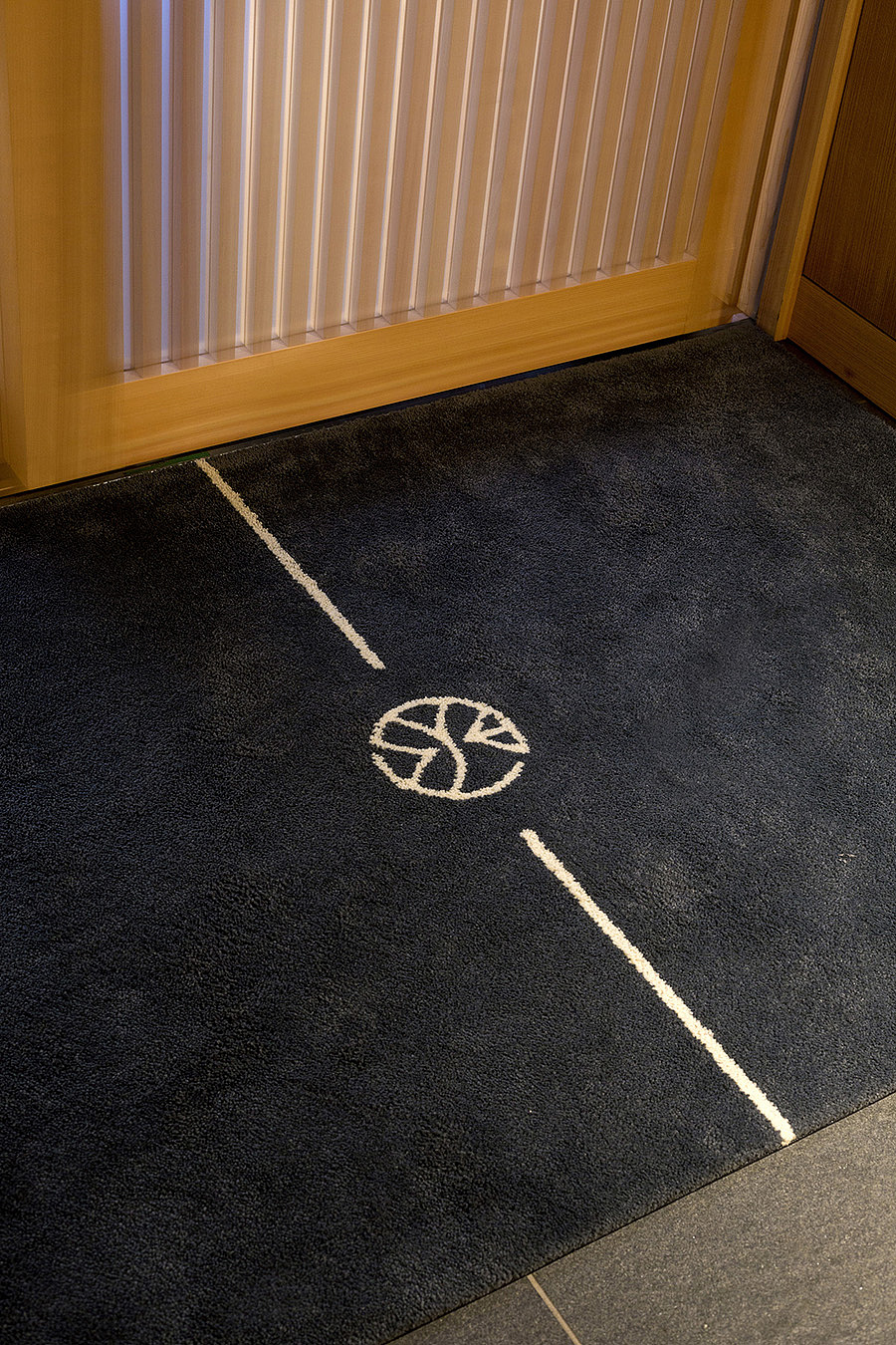 yuen shinjuku由绿新宿酒店-导视设计（图ZMzU2MDkxOTIw） - 酒店餐饮设计 - 站酷设计师导视学说原创素材 - 站酷ZCOOL