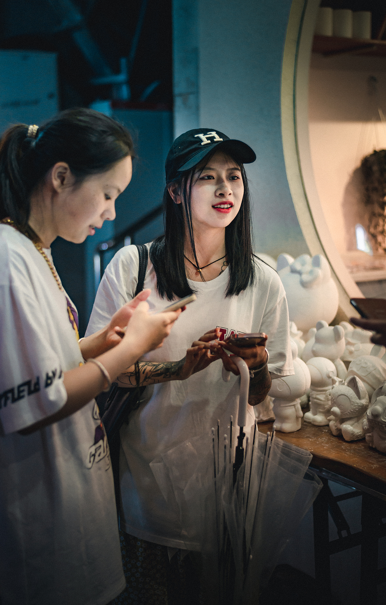 贵阳街拍4（图ZMzA5MzAwOTM2） - 人文/纪实摄影 - 站酷设计师设计师R潮原创素材 - 站酷ZCOOL