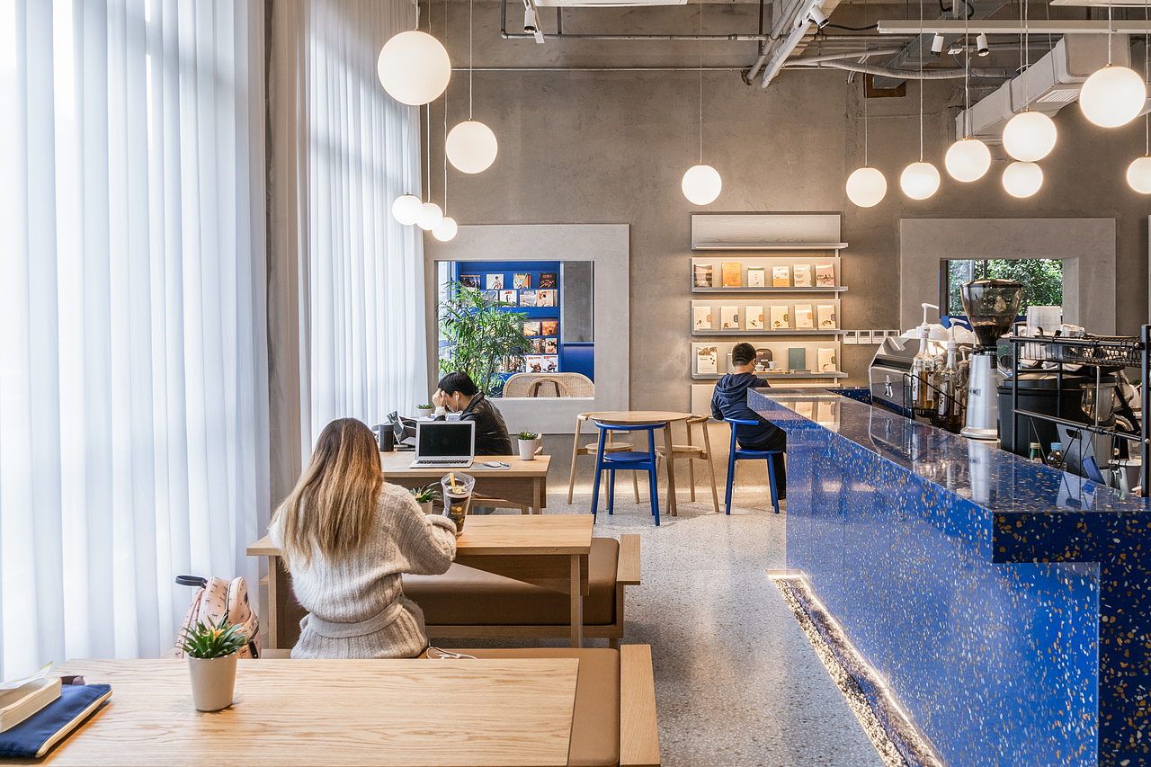 明月十六峰-上海绿瓦体育书店