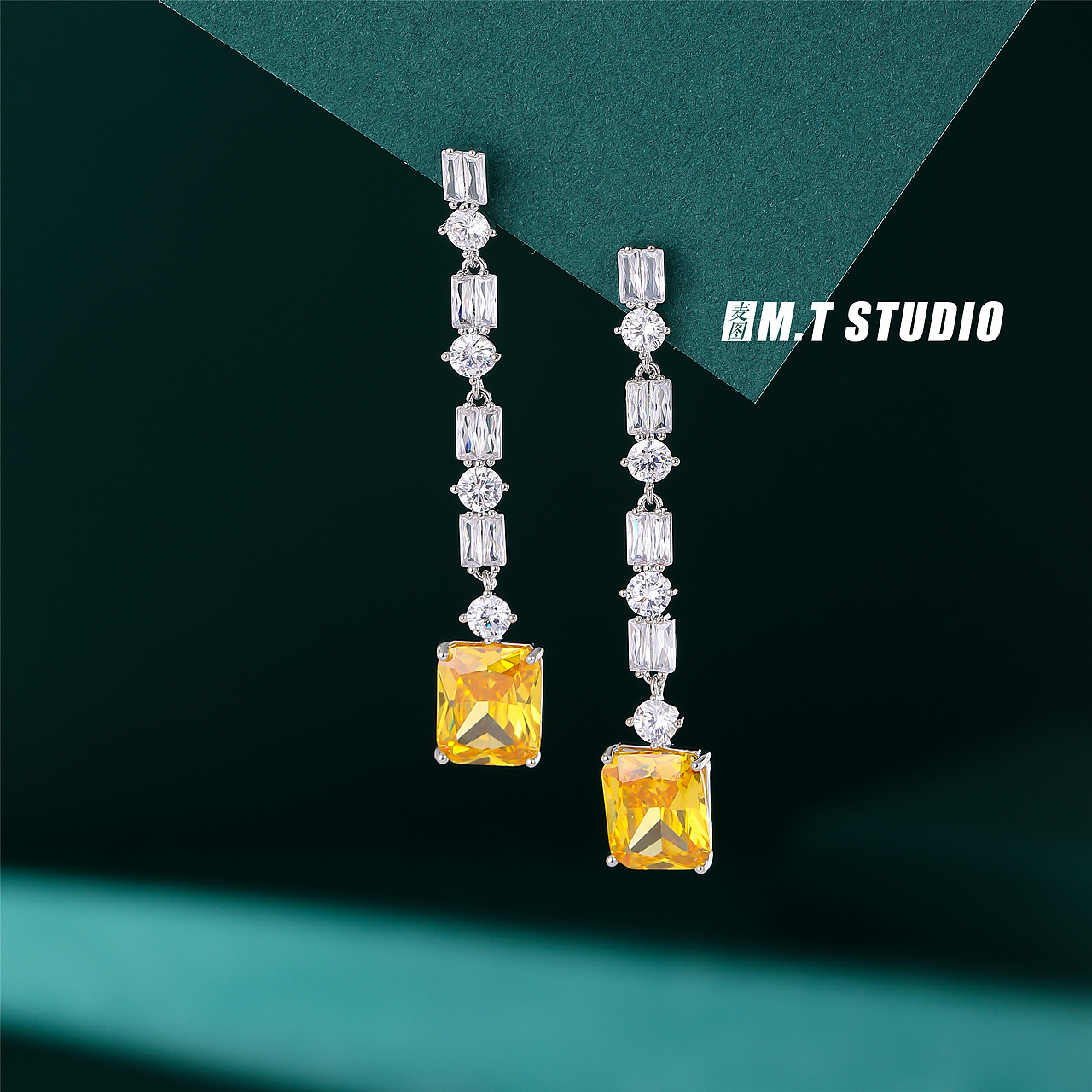 阿里巴巴耳钉水钻首饰静物场景图拍摄