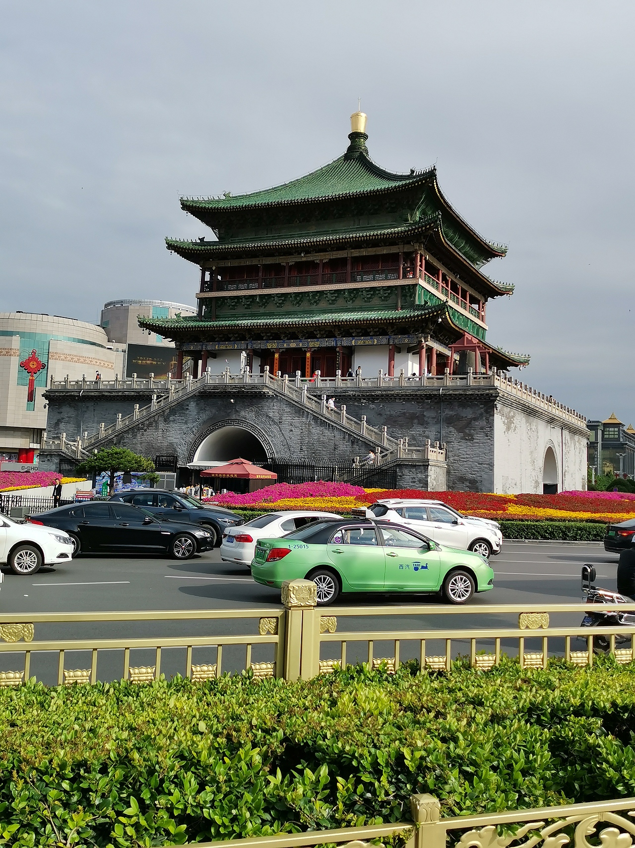 跨越三个城市的旅游风光