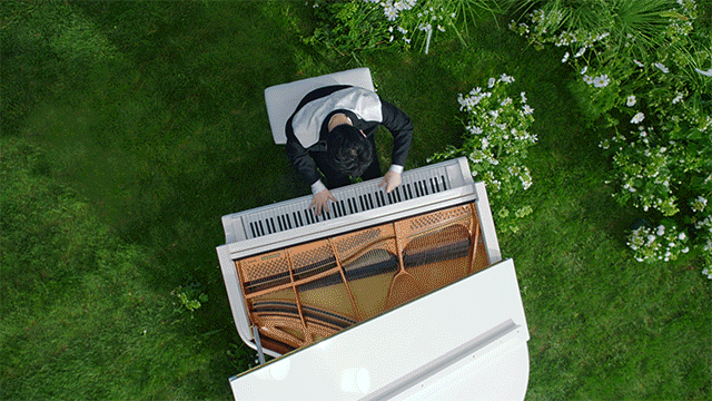 薛汀哲钢琴MV《别看我只是一只羊》（图ZMzY4NzE1ODIw） - MV - 站酷设计师CM_Walker原创素材 - 站酷ZCOOL