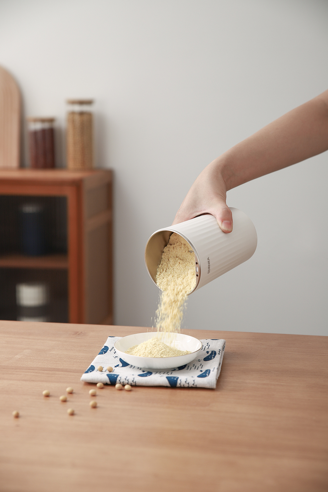 日系研磨杯拍攝（圖ZMzIzOTM4NzY0） - 產(chǎn)品攝影 - 站酷設(shè)計(jì)師藝卓攝影設(shè)計(jì)原創(chuàng)素材 - 站酷ZCOOL