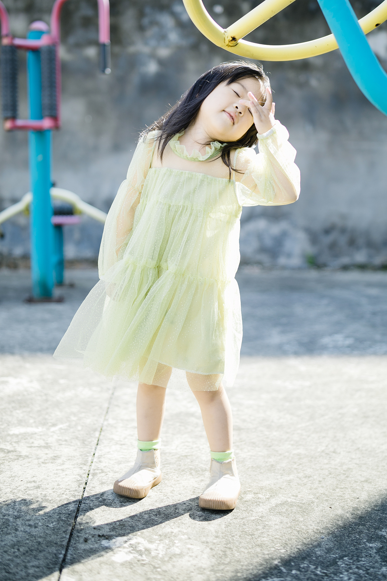 她穿了喜欢的裙子