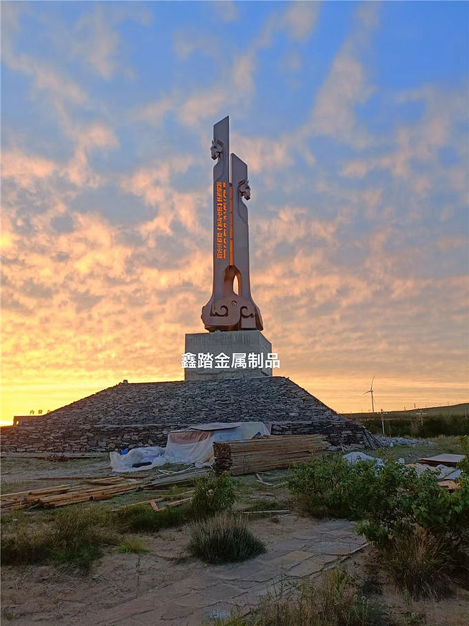 内蒙古户外不锈钢大型精神堡垒 地产标志性标识雕塑