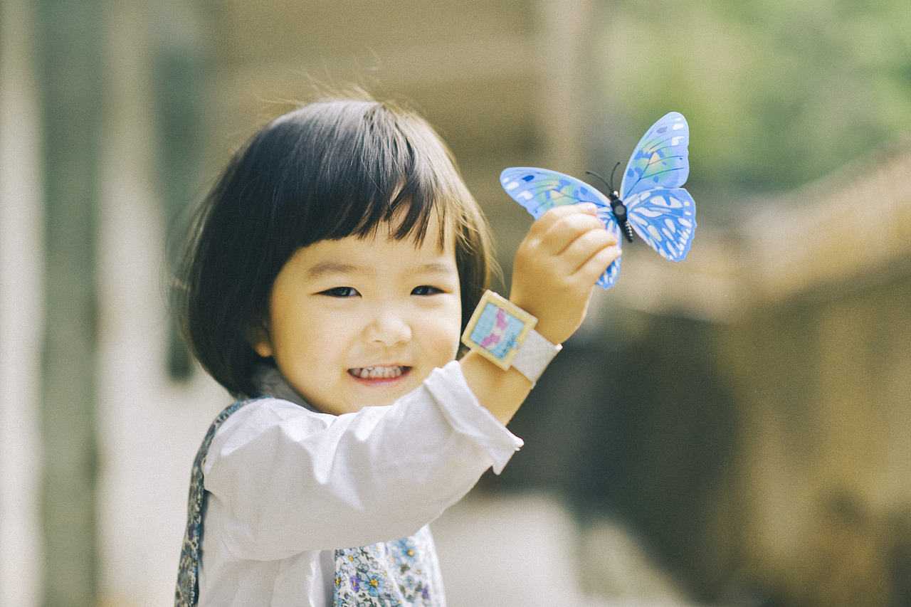 左手童年，右手春天（图ZMzY1Mjk3MTUy） - 人像摄影 - 站酷设计师刘豌豆豆豆小姐原创素材 - 站酷ZCOOL