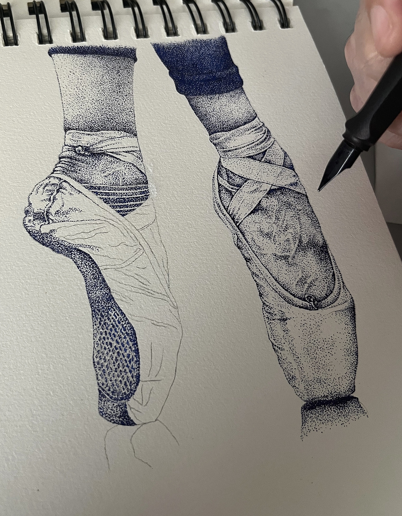 舞动的力量-钢笔点绘