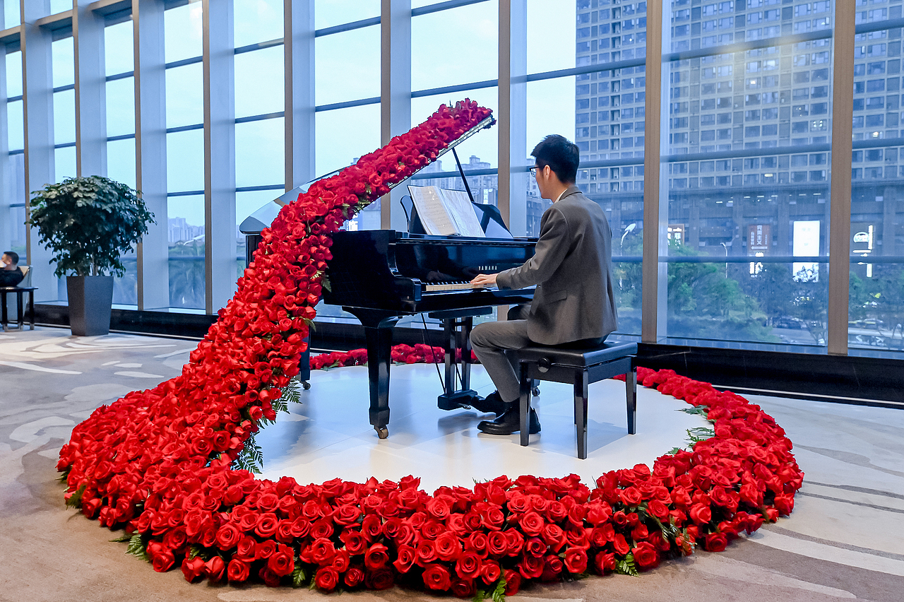 地产类客户答谢会年会（图ZMzQwNDM3NDAw） - 舞台美术 - 站酷设计师三云原创素材 - 站酷ZCOOL