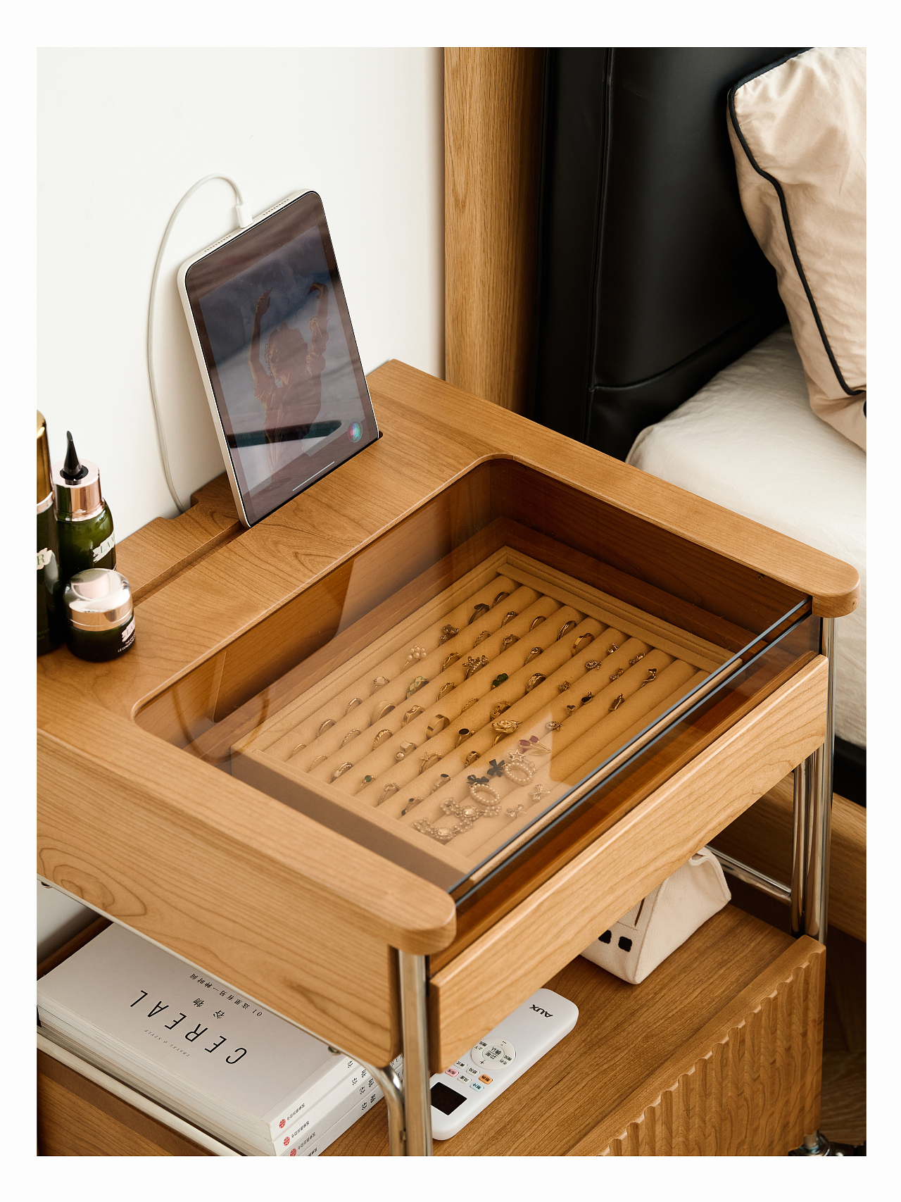 Sea Wave Bedside Table（图ZMzUzOTY1MTAw） - 产品摄影 - 站酷设计师Moriizn木恩原创素材 - 站酷ZCOOL