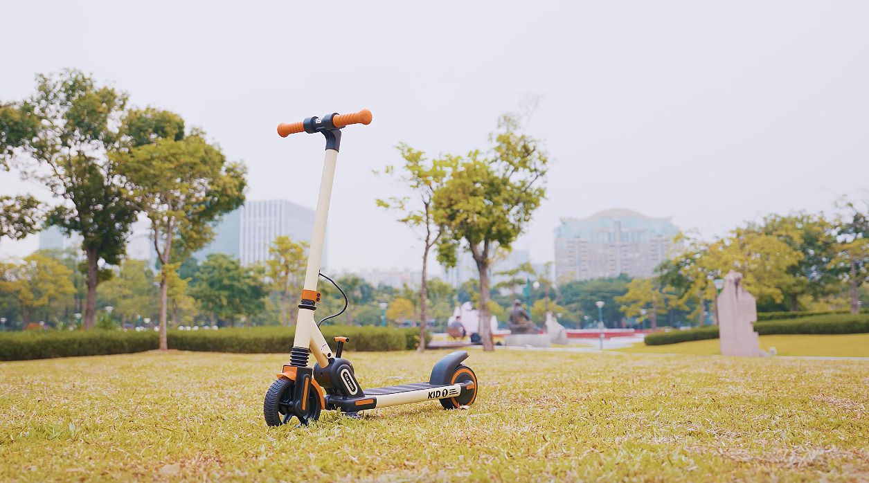 2023 五轮 5wheel 儿童电动滑板车跨境电商广告视频（图ZMzU2NDI2NzYw） - 产品摄影 - 站酷设计师wheelive原创素材 - 站酷ZCOOL