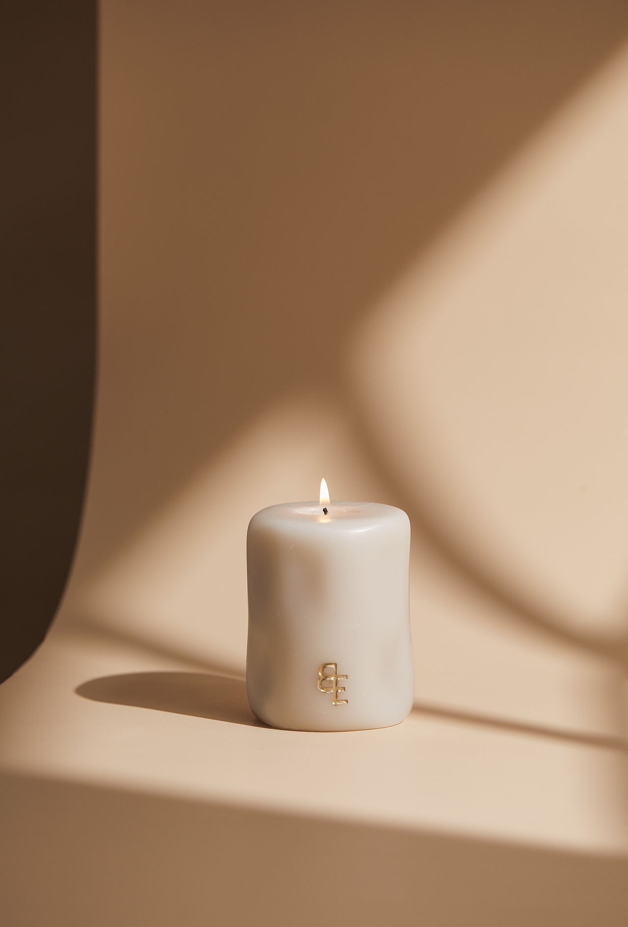 张大奕新品拍摄 | 口红 香薰蜡烛（图ZMzQ2MDY3MjEy） - 产品摄影 - 站酷设计师摄影师炒饭原创素材 - 站酷ZCOOL