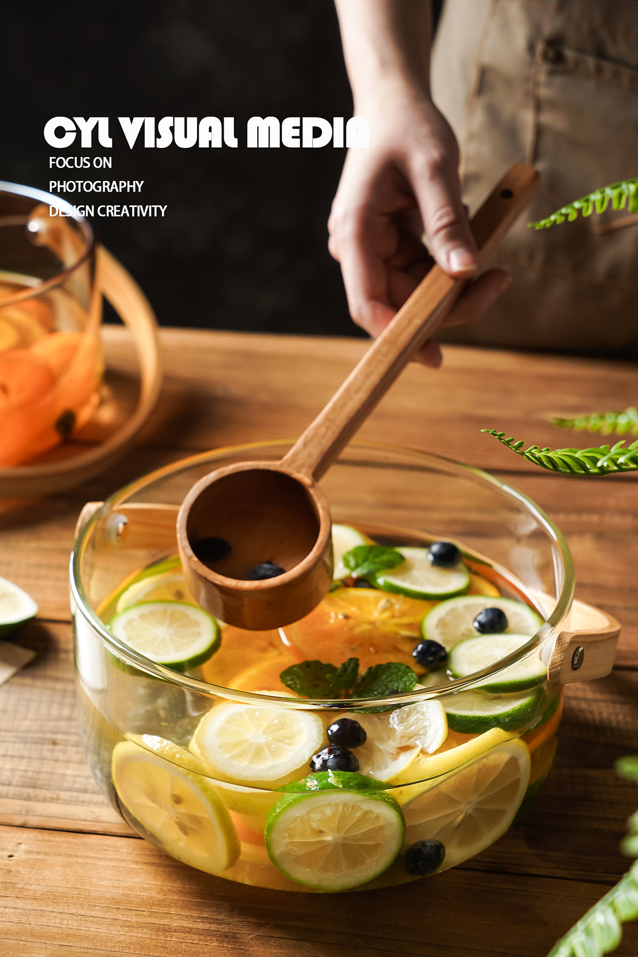 产品摄影|日式暗调玻璃水果桶（图ZMzQ2Nzc5NzA0） - 产品摄影 - 站酷设计师摄影师蔡依琳原创素材 - 站酷ZCOOL