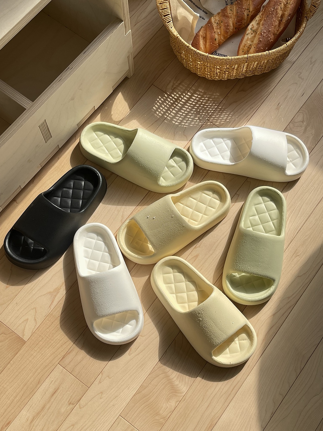 居家凉拖（图ZMzU3NTg2NTgw） - 产品摄影 - 站酷设计师A大鱼原创素材 - 站酷ZCOOL