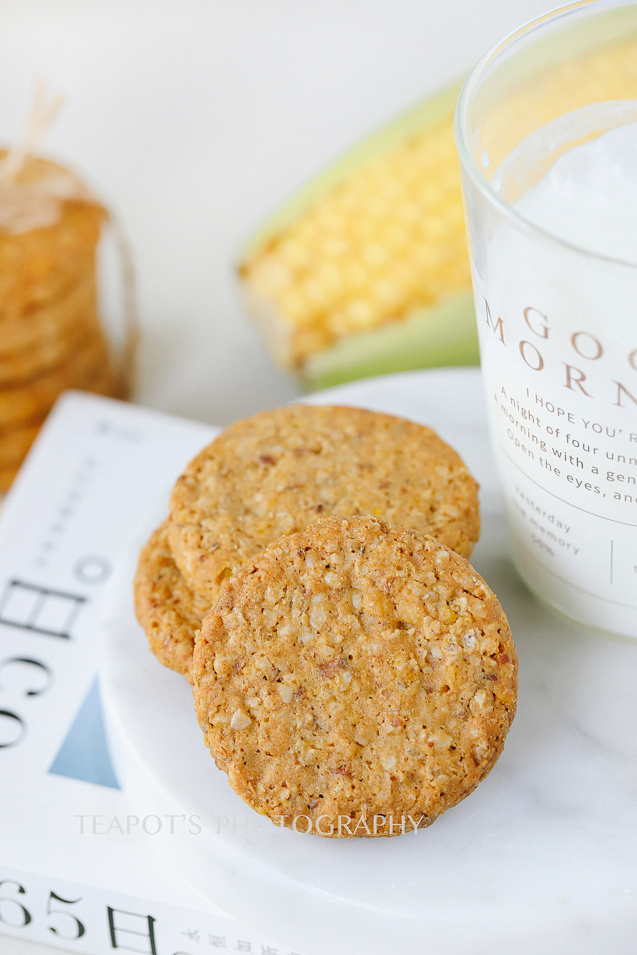 美食摄影 | 谷优燕麦饼干