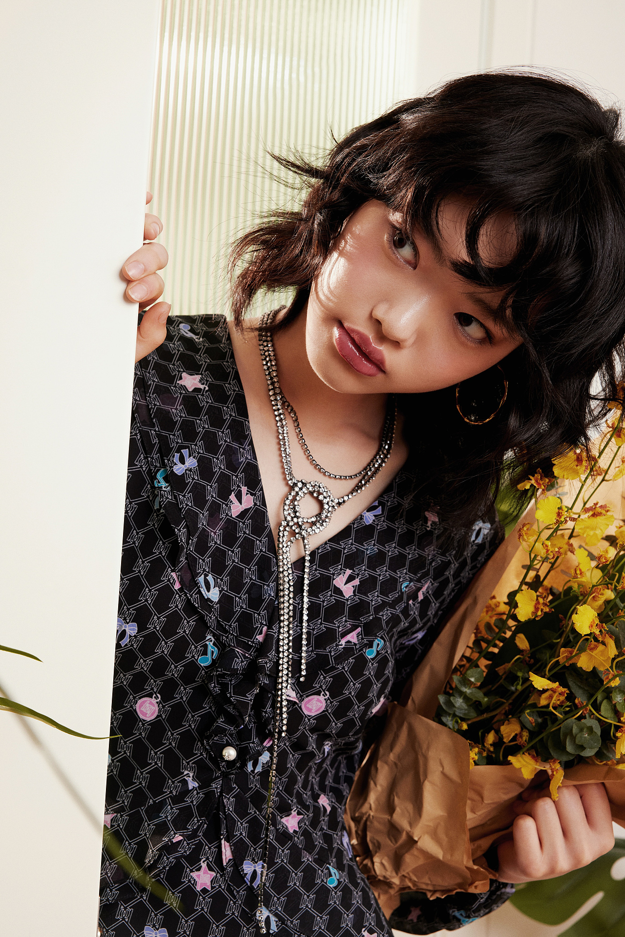 “artistic girl”正在放映（图ZMzI4MTg0MzQ0） - 时尚/艺术摄影 - 站酷设计师zhengzhong_zoe原创素材 - 站酷ZCOOL