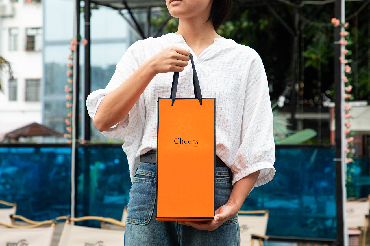 產(chǎn)品攝影 紅酒包裝拍攝 葡萄酒盒 手提袋（圖ZMzU0NzAzMzIw） - 產(chǎn)品攝影 - 站酷設(shè)計師伍壹柒攝影工作室原創(chuàng)素材 - 站酷ZCOOL