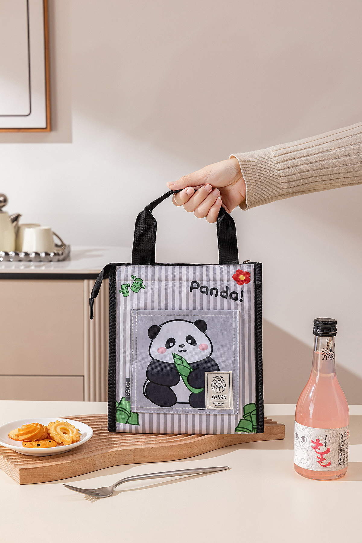 5月便当包拍摄（图ZMzcwMDQ3NzE2） - 产品摄影 - 站酷设计师风间准原创素材 - 站酷ZCOOL