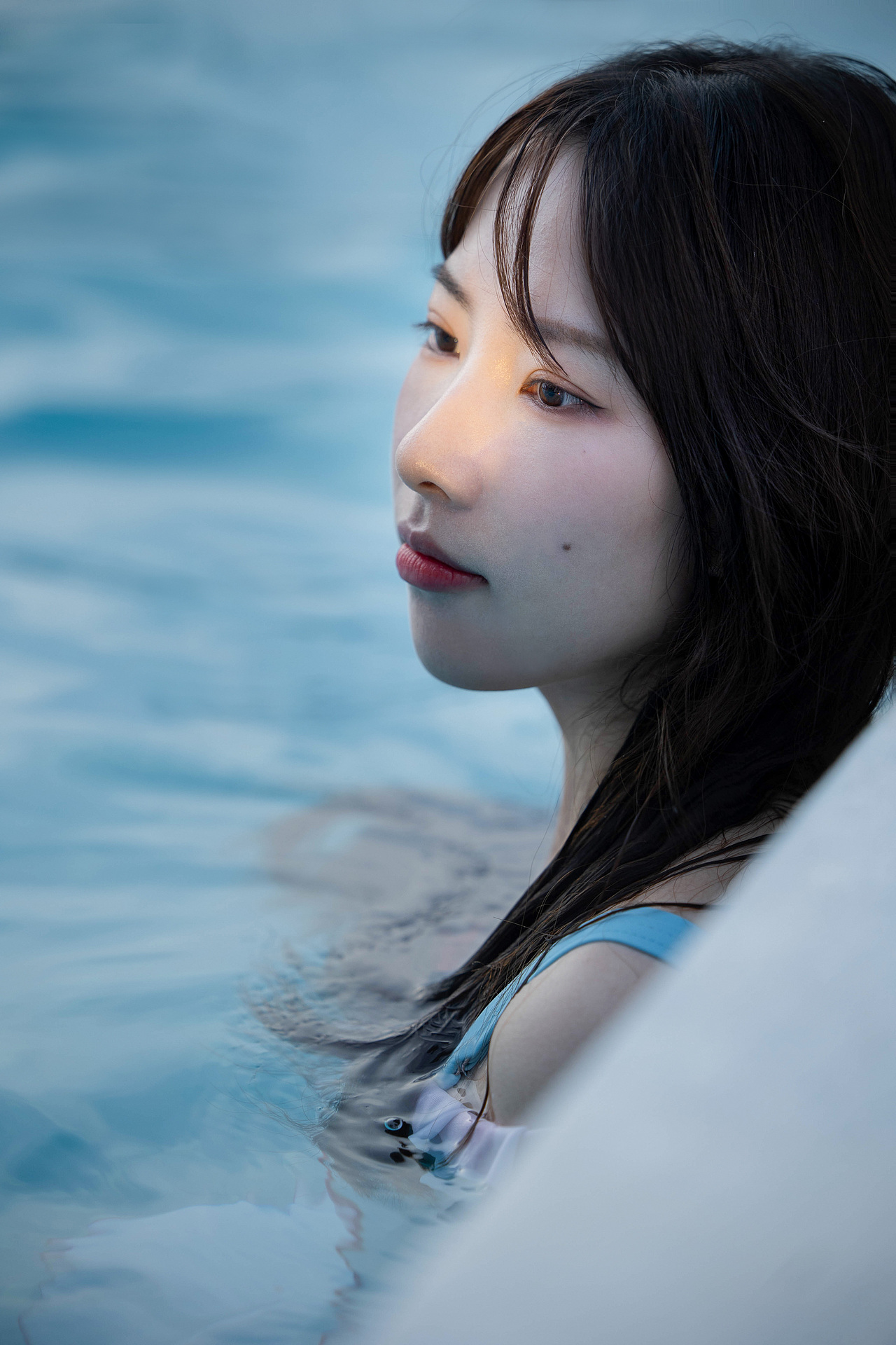 藍色海洋里#創(chuàng)作加油站#（圖ZMzEzMTMwNTE2） - 人像攝影 - 站酷設(shè)計師今尋本尋Kairos原創(chuàng)素材 - 站酷ZCOOL