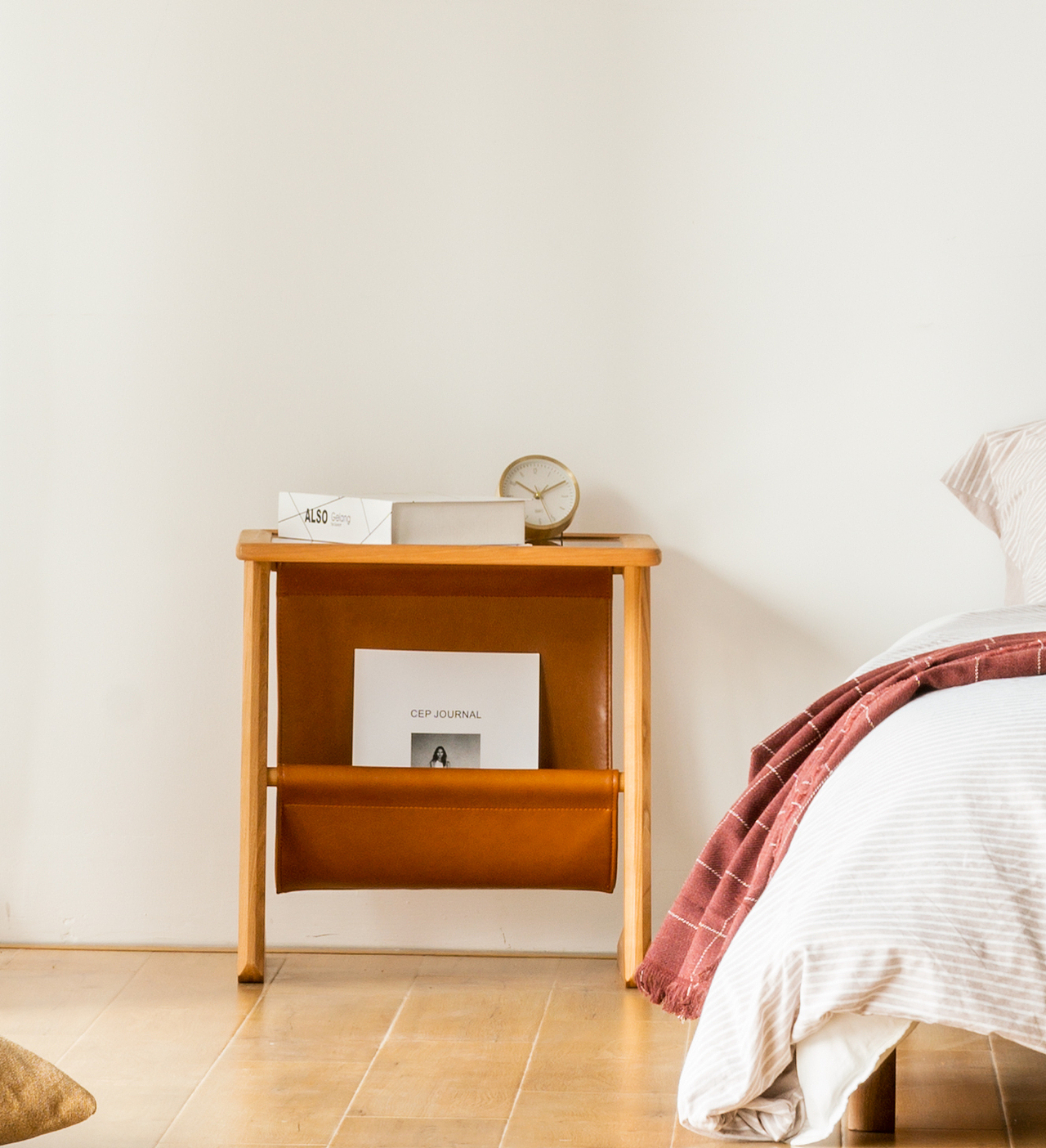 兜物边几丨实木家具产品设计（图ZMzM0NDcyNzIw） - 生活用品 - 站酷设计师小康的锅原创素材 - 站酷ZCOOL