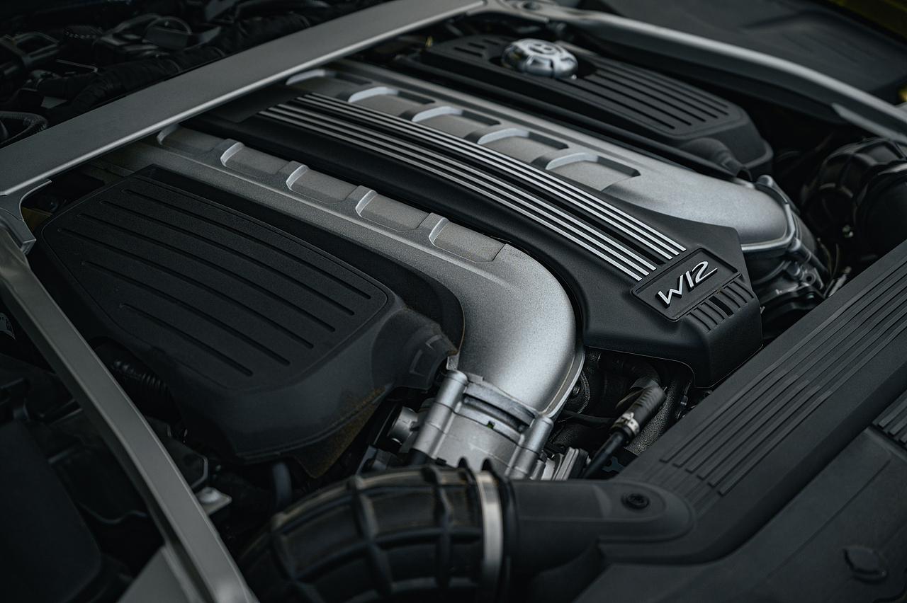 500万的快乐，宾利欧陆GTC W12（图ZMzQ1NDg5OTA0） - 产品摄影 - 站酷设计师蜘蛛MX原创素材 - 站酷ZCOOL