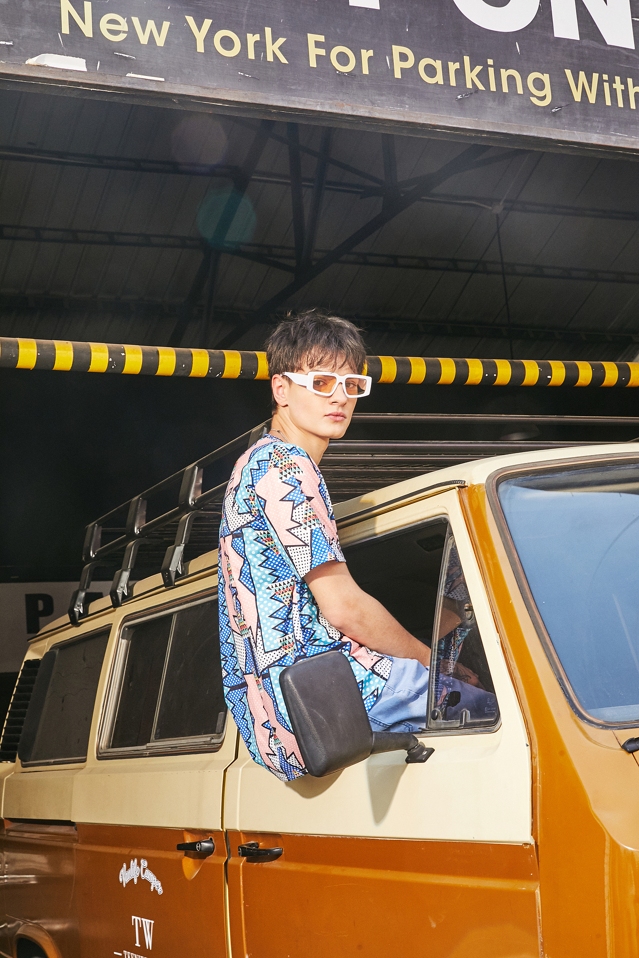 #在·路上#（图ZMzEyODM5OTEy） - 时尚/艺术摄影 - 站酷设计师阿朱的乐曲原创素材 - 站酷ZCOOL