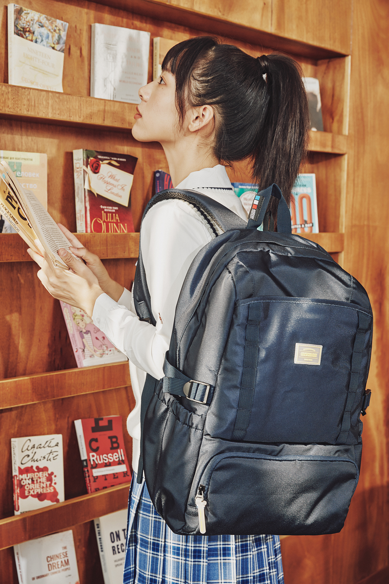 American Tourister 2022 S/S（图ZMzA1NjgzOTc2） - 人像摄影 - 站酷设计师WaiTinG0417原创素材 - 站酷ZCOOL