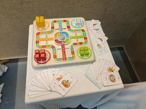 二十四节气儿童玩具设计--《节气棋趣》（图ZMzY3OTM1OTYw） - 玩具 - 站酷设计师cyd的brave原创素材 - 站酷ZCOOL