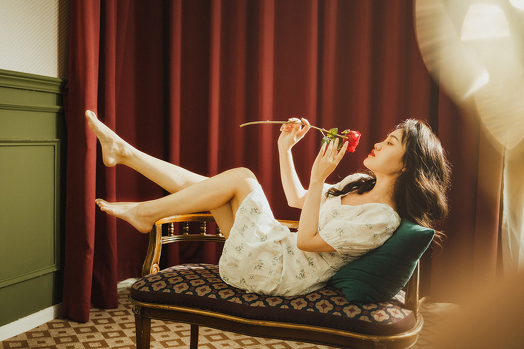 红玫瑰丨复古人像写真