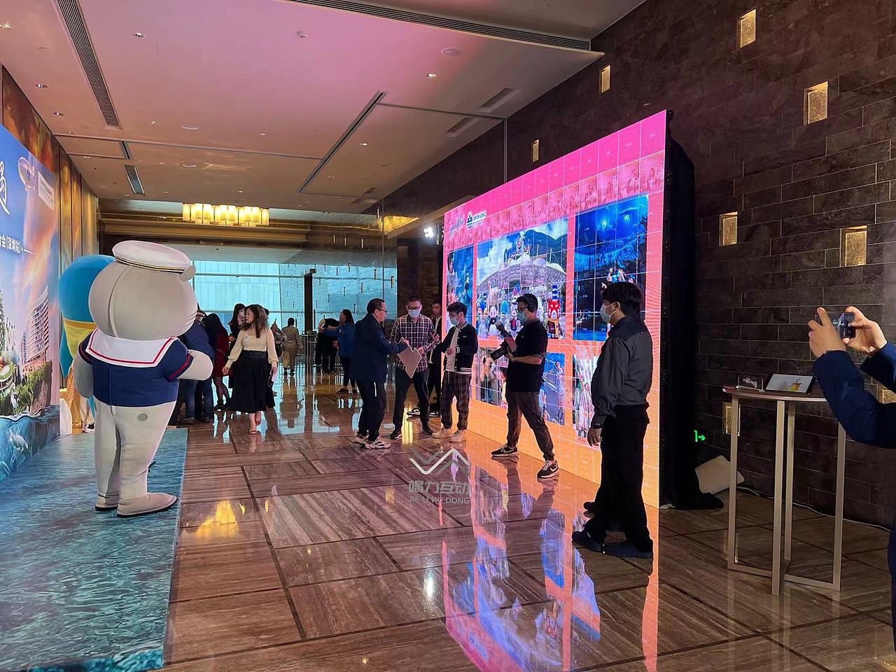 高端科技创意签到方式,光绘互动让签到不再普通