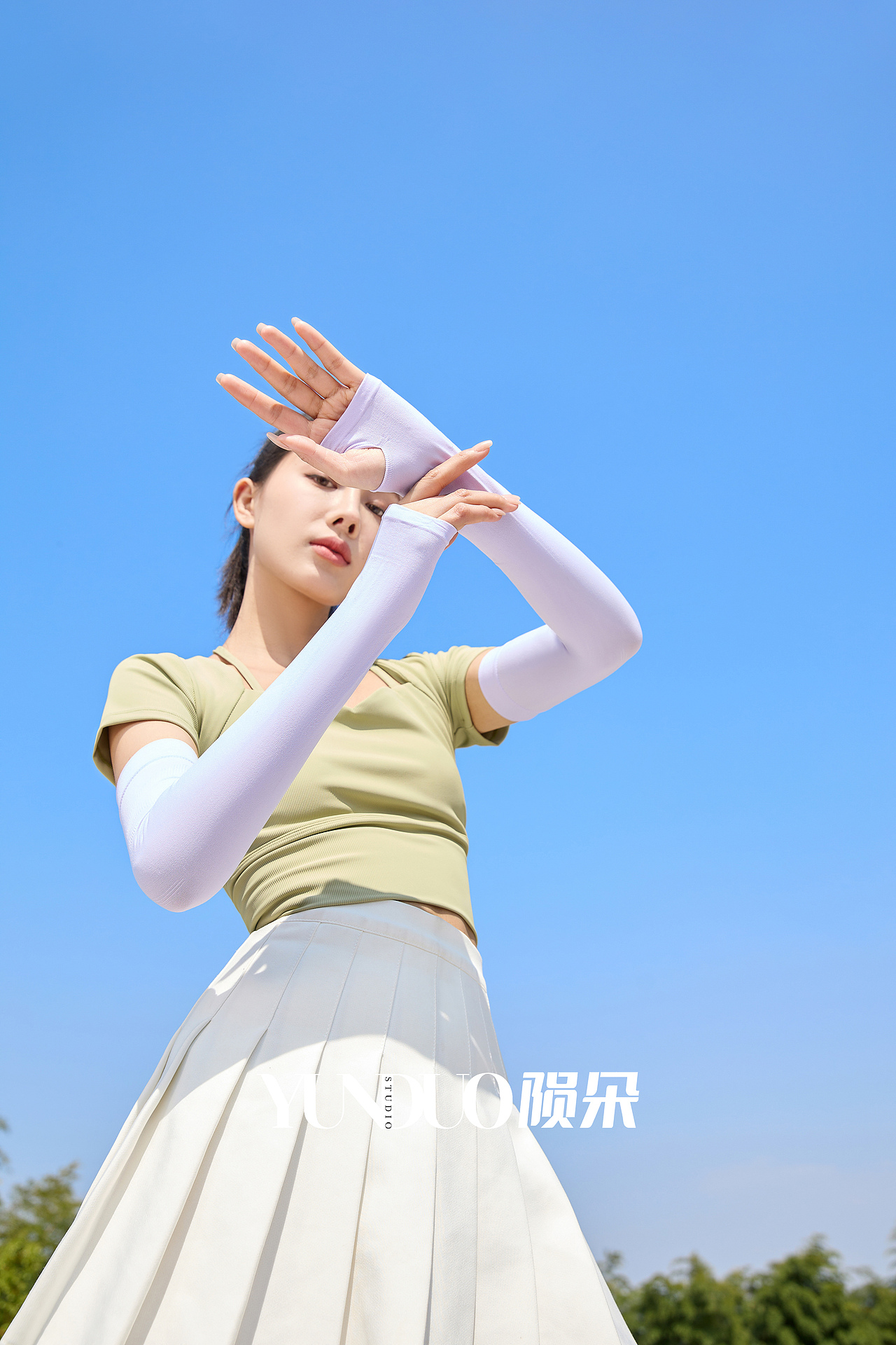 防嗮口罩 防晒冰袖 防晒衣 防晒帽 焦下风格防嗮（图ZMzU0NzkyMTE2） - 产品摄影 - 站酷设计师陨朵商拍刘大奇原创素材 - 站酷ZCOOL